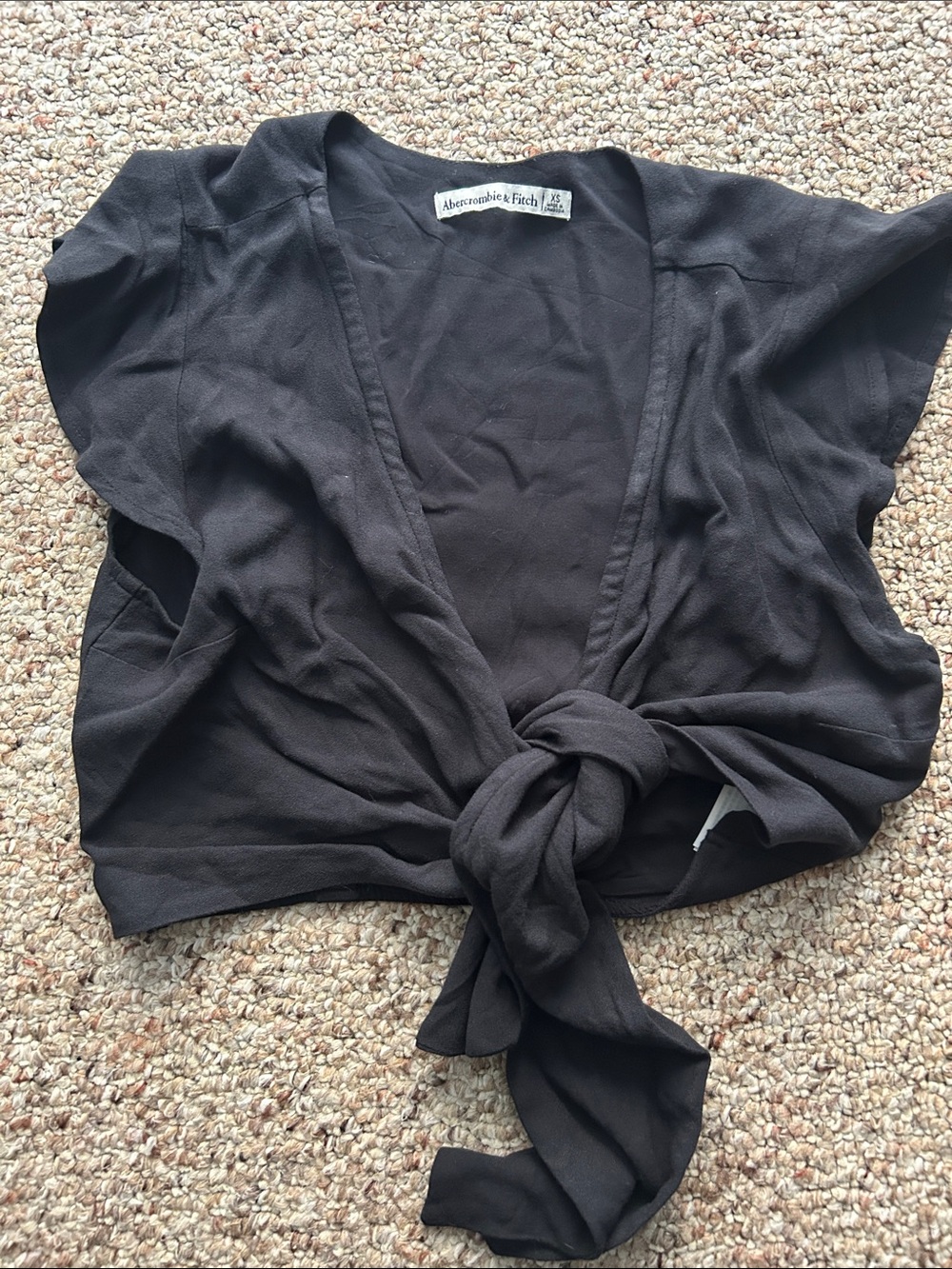 Abercrombie & Fitch Black Tie-Front Crop Top